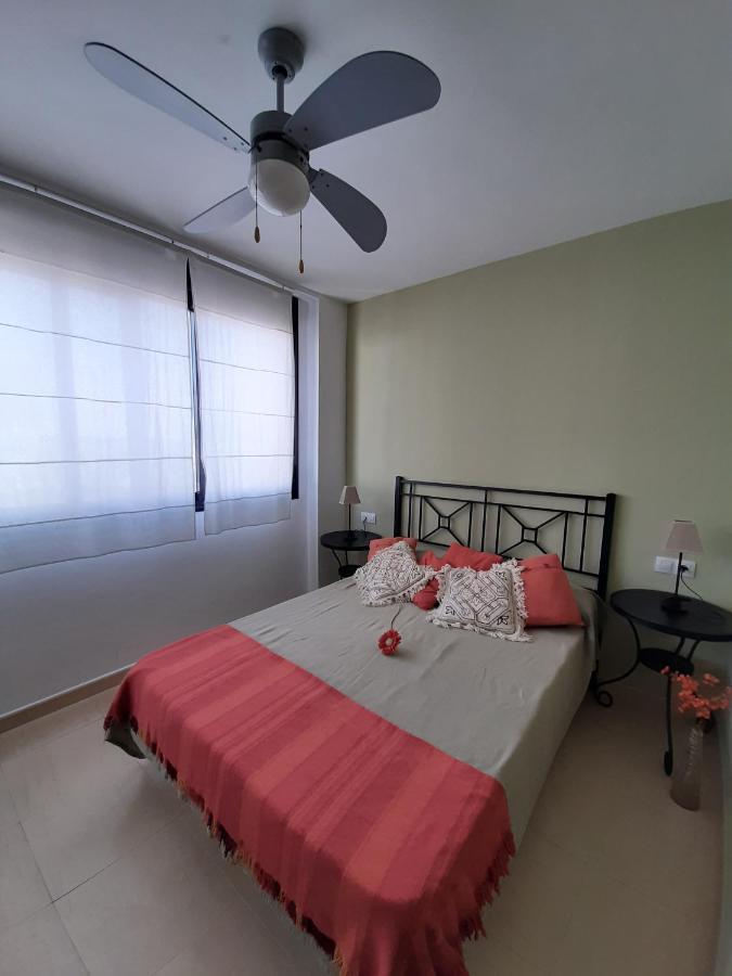 דירות סהרה דה לוס אטונס Moderno Atico Junto Al Mar En Zahara Pueblo מראה חיצוני תמונה